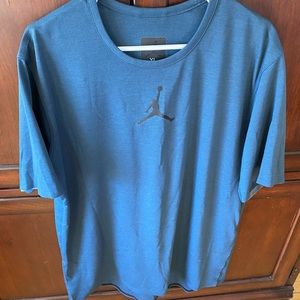 New Men’s Air Jordan Nike crew neck shirt